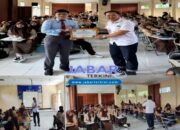 Munjin Sulaeman Berikan Materi Sadar Hukum sekaligus Tinjau Siswa Siswi Yang Dapatkan Beasiswa di Sekolah Yayasan Ibnu Sina
