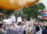 Massa Aksi KSP SB Berunjuk Rasa di PN Bogor: ” Jangan Rampas Hak Kami “