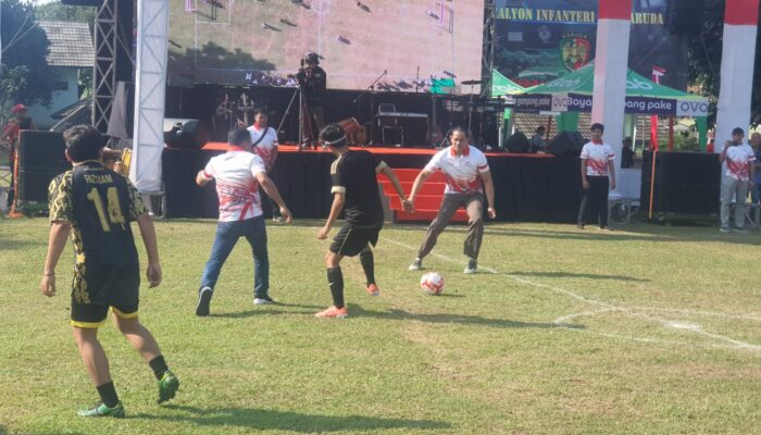 Fun Mini Soccer Forkopimda VS jurnalis di Acara Penutupan Festival Merah Putih 2024