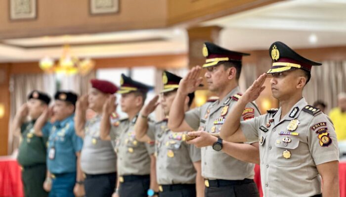 Berkontribusi dalam Operasi Pengamanan VVIP, Kapolresta Bogor Kota Diganjar Penghargaan Brevet Kehormatan Setia Waspada dari Paspampres