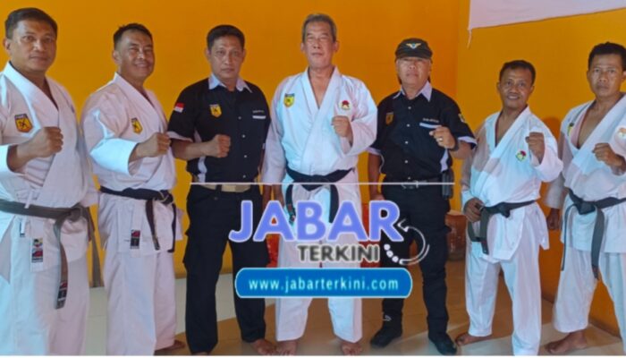 Inkai Provinsi Jawa Barat Adakan Pelatihan Pra Ujian Kenaikan Sabuk Dari Coklat Ke Hitam Di Aula DSC Pemda Kab. Bogor