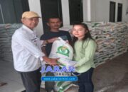 Pembagian Bantuan Beras Bulog 10 Kg Di Desa Cibeureum Kecamatan Cisarua