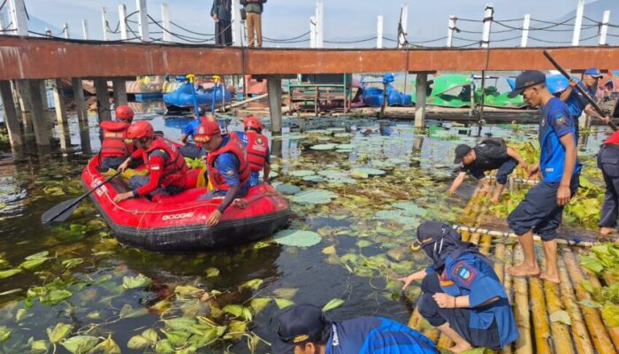 Dalam Rangka Hari Jadi Ke-212, Satpol PP, Disdamkar dan Disparbud Kabupaten Garut Gelar Baksos