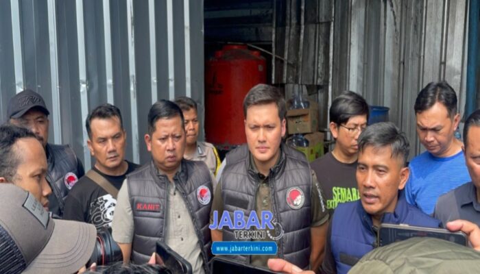 Operasi Gabungan Sat Narkoba Polresta Bogor Kota Dan Polres Bogor Gerebek Gudang Produksi Miras Ilegal