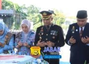 Polres Bogor Gelar Upacara Peringatan HUT Bhayangkara Ke – 79 di Lapangan Tegar Beriman