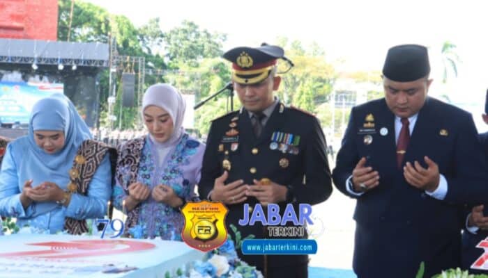 Polres Bogor Gelar Upacara Peringatan HUT Bhayangkara Ke – 79 di Lapangan Tegar Beriman