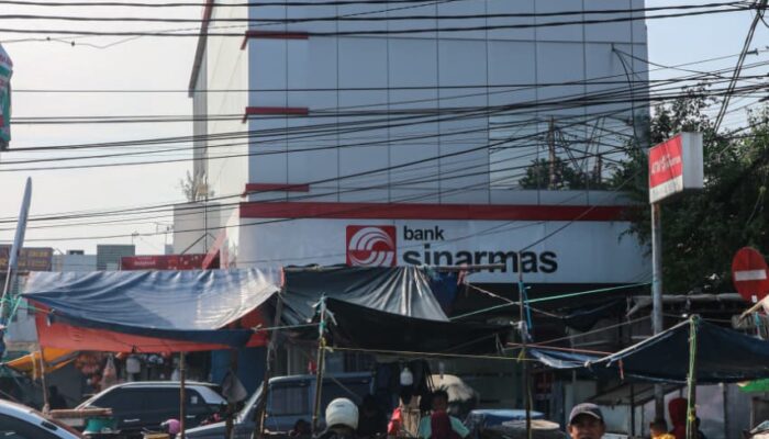 Oknum Pegawai Bank Sinarmas Diduga Tipu Nasabah dengan Modus Bantuan Instal Aplikasi Mobile Banking