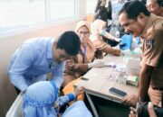 Wamenkes Dante Saksono Tinjau Cek Kesehatan Gratis Bersama Wakil Walikota di SD Prestasi Global Depok
