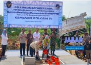 Kemenko Polkam RI Gelar Peletakan Batu Pertama Pembangunan SPPG di Desa Cijayanti