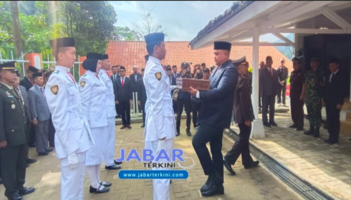 Pemkab Bogor Laksanakan Kirab Bendera Pusaka Dalam Rangka HUT RI Ke – 80, Dimulai Dari Pendopo Malasari