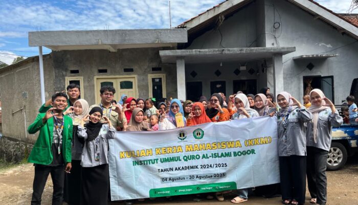 Mahasiswa KKM Institut Ummul Quro Kelompok 6 Gelar Penyuluhan Stunting di RW 10 Cibunian