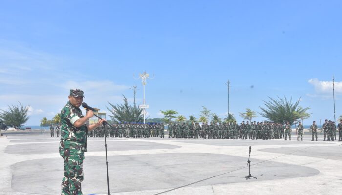 Aspers Marsma Arief Purwo Handoko Pimpin Gladi Kotor Upacara HUT Ke-80 TNI di Tugu Daun Sirih Emas