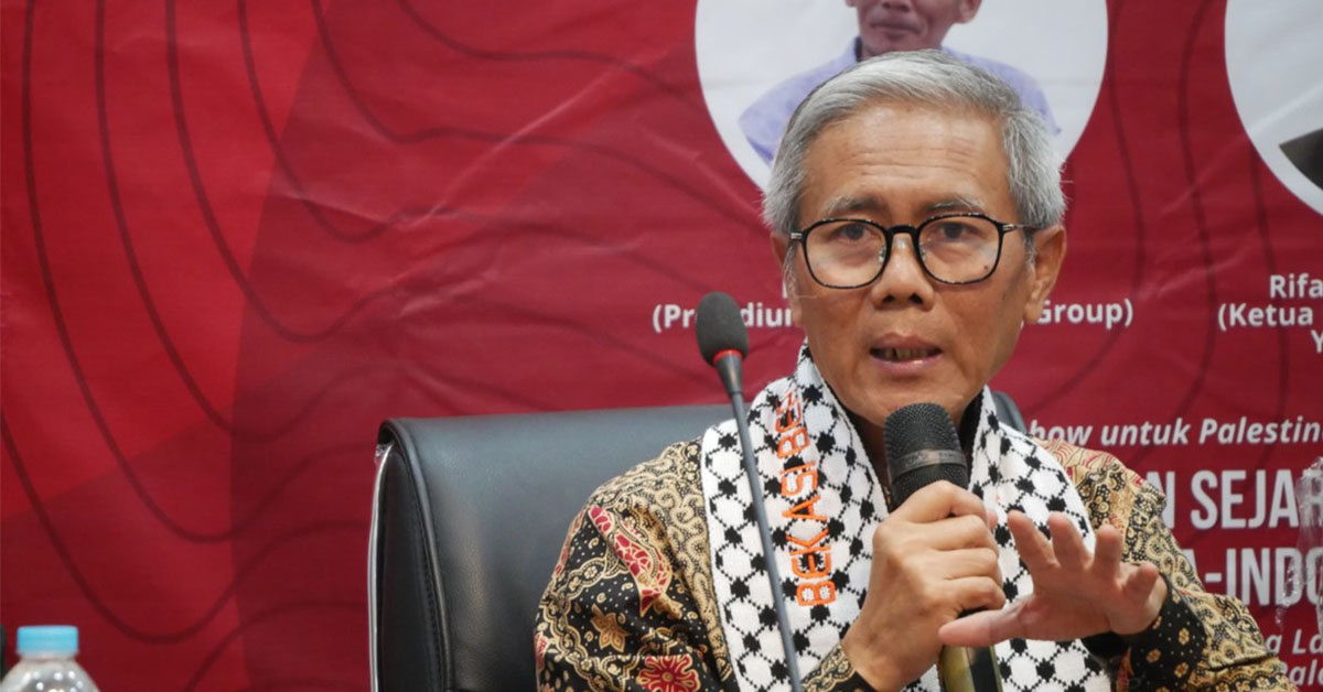 Ketua MUI Bidang Hubungan Luar Negeri dan Kerja Sama Internasional, Sudarnoto Abdul Hakim, saat berbicara dalam sebuah forum diskusi terkait isu kemanusiaan Palestina. Foto: Fah UIN Jakarta (fah.uinjkt.ac.id)