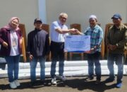 BRI BO Pajajaran Dukung Gotong‑Royong RW 02 Cilember: Penyerahan Tenda Multifungsi & Kursi Plastik