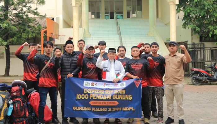 AWG Berangkatkan Relawan dari Bogor dalam Ekspedisi 1000 Pendaki untuk Palestina