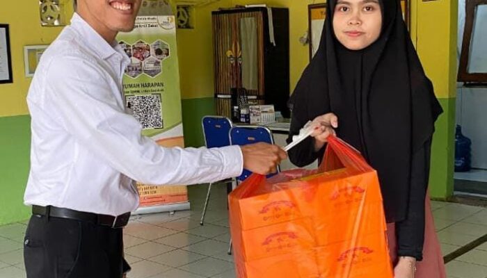 Jum’at Berkah BRI Peduli: BRI Pajajaran Bogor Bagikan Paket Makanan untuk Warga dan Panti Asuhan