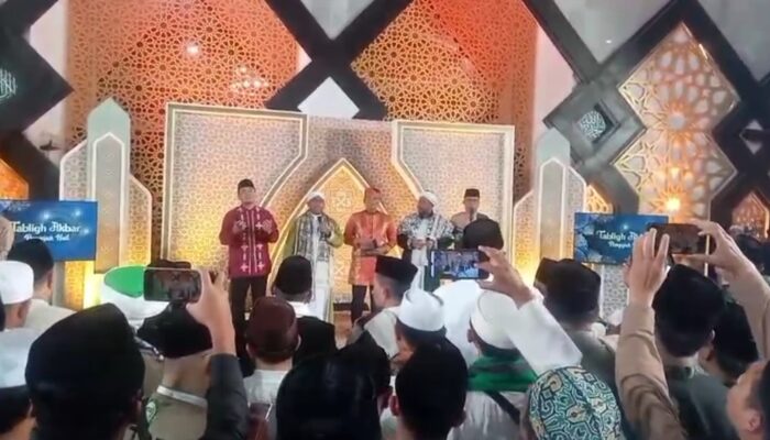Bupati Bogor Hadiri Tabligh Akbar Penyejuk Hati Dalam Rangka Peringatan Nuzulul Qur’an Tingkat Kabupaten Bogor