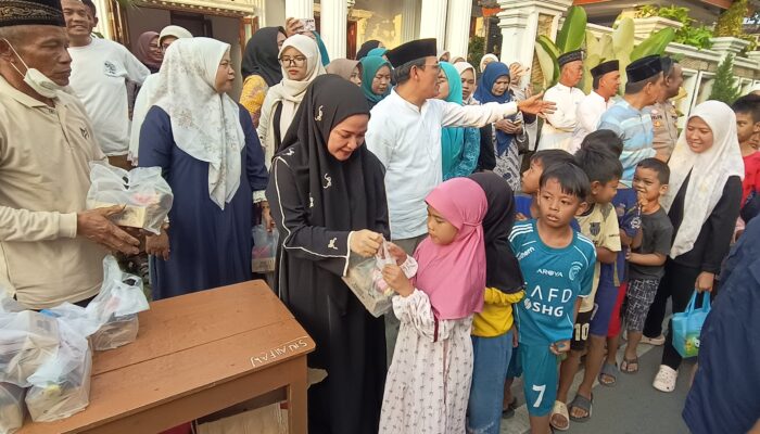 Wujudkan Kepedulian Sosial, Desa Sumur Batu Gelar Giat Berbagi Takjil dan Buka Puasa Bersama