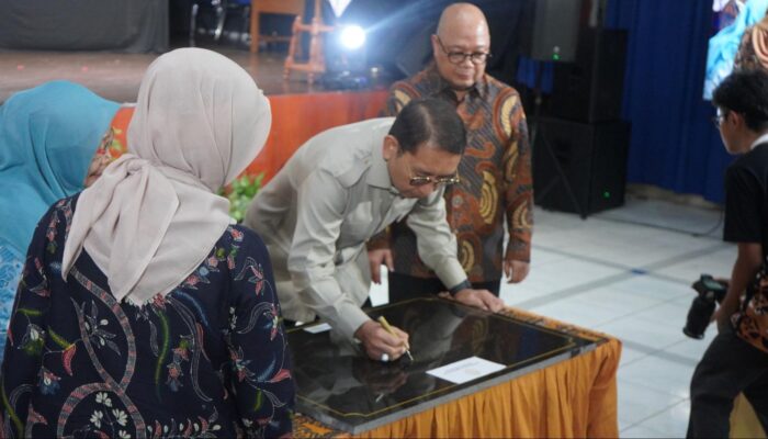 Satu Dekade ISMA Dian Didaktika: Menteri Kebudayaan Minta Pelajar Ceritakan Indonesia ke Dunia