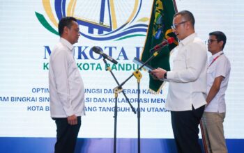 Ketua Umum Kadin Jabar Almer Faiq Rusydi Kukuhkan Herwin Muchtar, Tegaskan Kadin Kota Bandung Harus Jadi Barometer Utama
