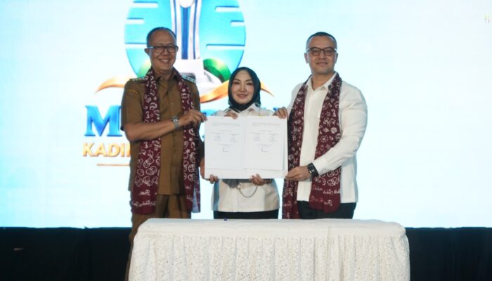 Kadin Jabar Kukuhkan Elis Sugiarti, Almer Faiq Rusydi Dorong Penguatan Ekonomi Kota Sukabumi